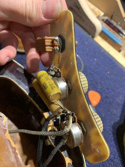 Kay K-162 Bass Sunburst 1950s Bass Guitars / 4-String