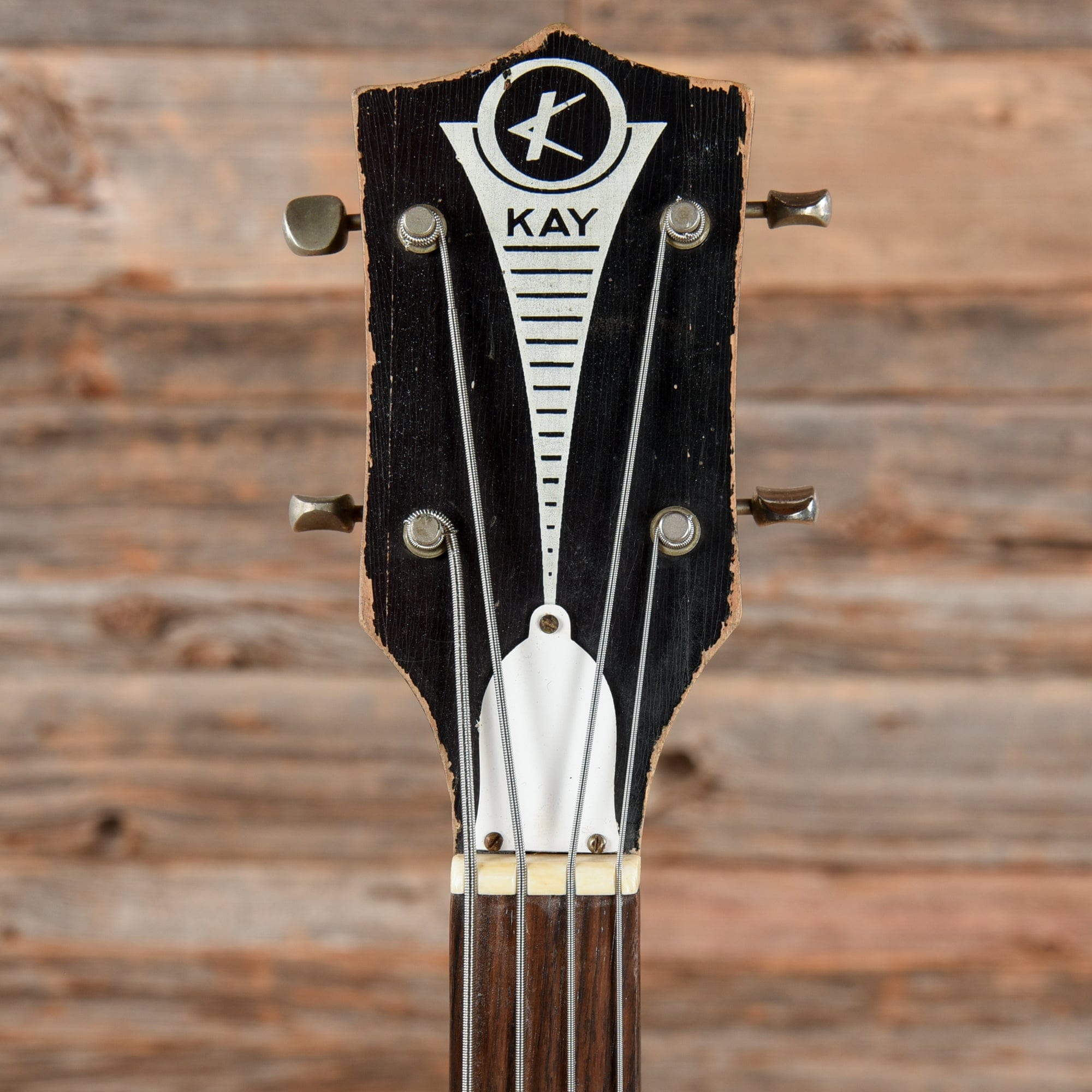 Kay Hollowbody Bass Sunburst 1965 – Chicago Music Exchange