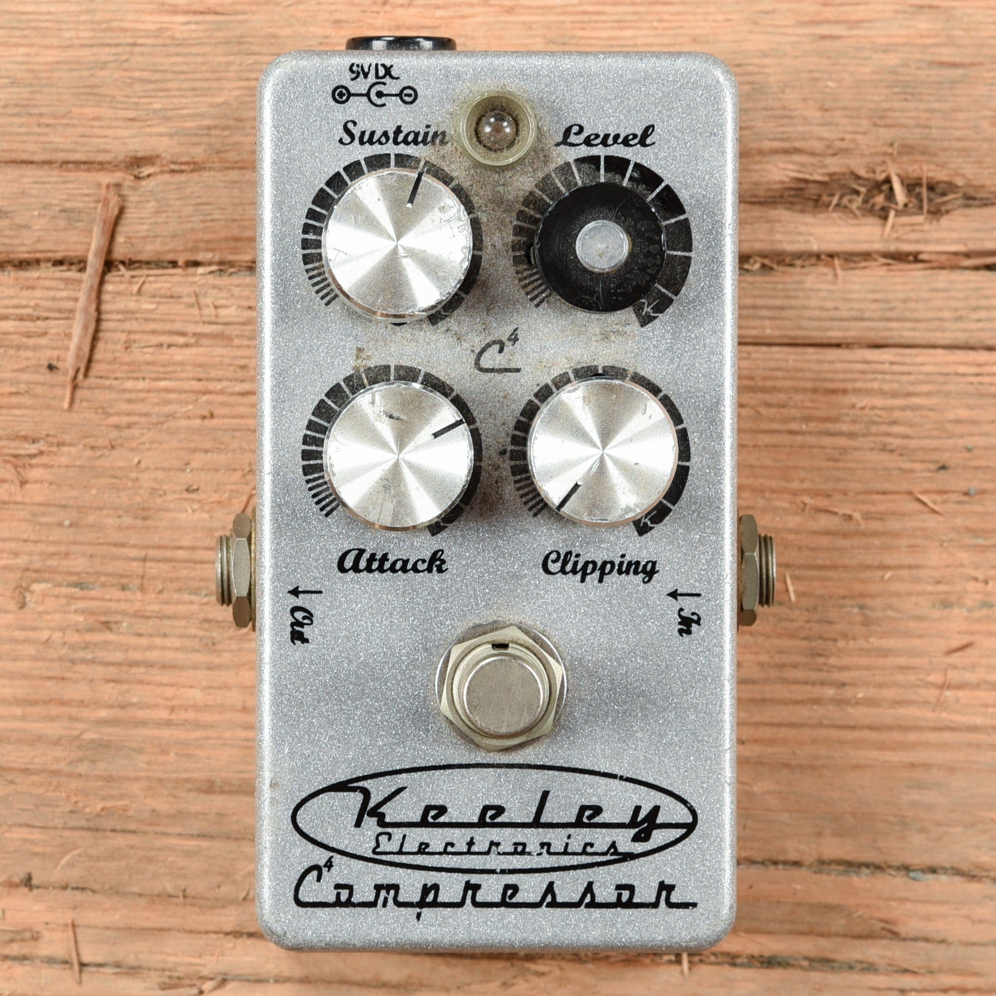 Keeley C4 4-Knob Compressor – Chicago Music Exchange