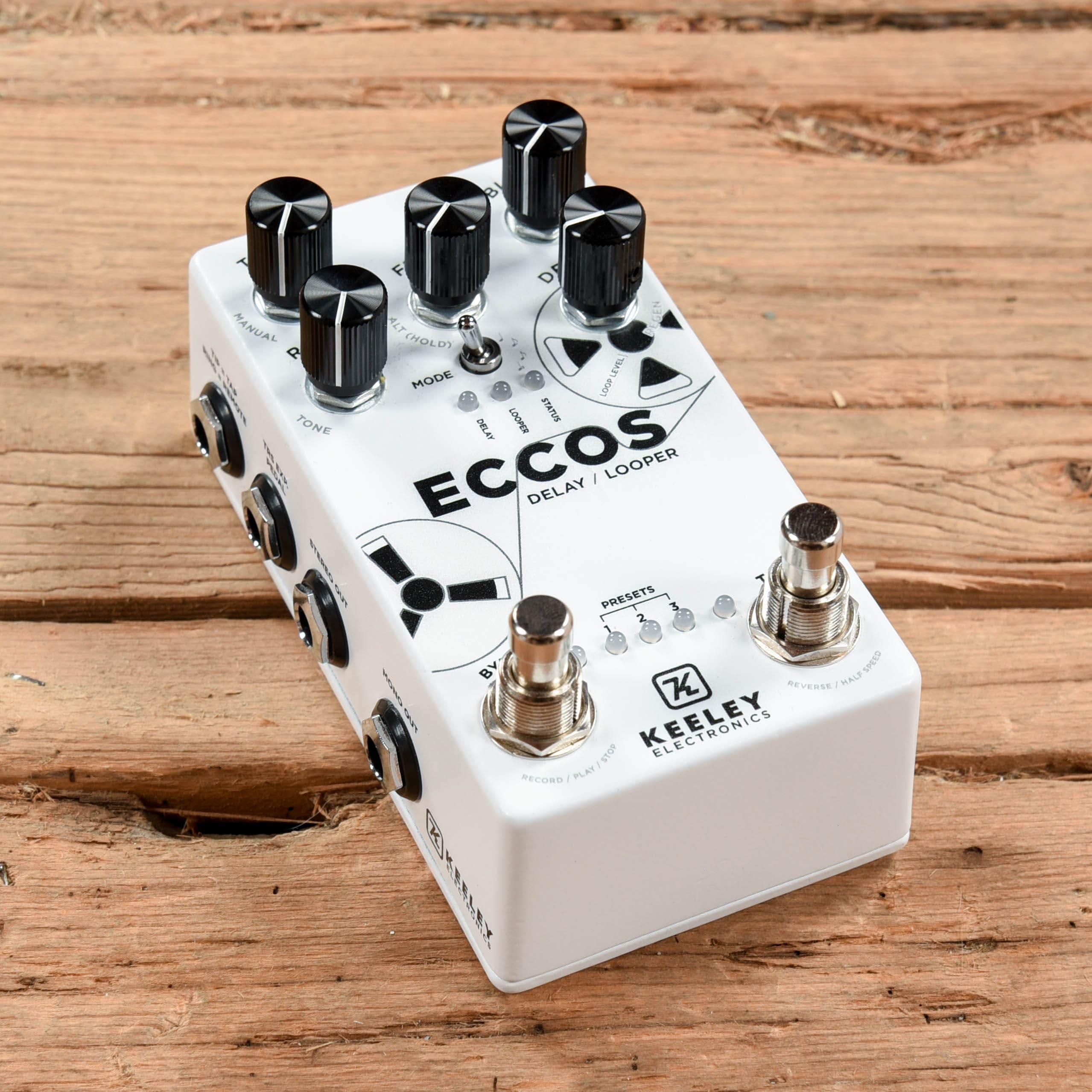 Keeley ECCOS Neo-Vintage Tape Delay Effects and Pedals / Delay
