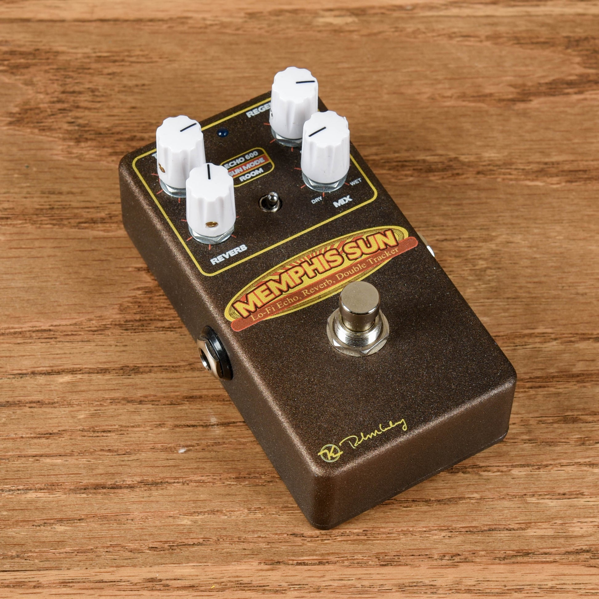 Keeley Memphis Sun Lo-Fi Reverb, Echo and Double Tracker Effects and Pedals / Multi-Effect Unit