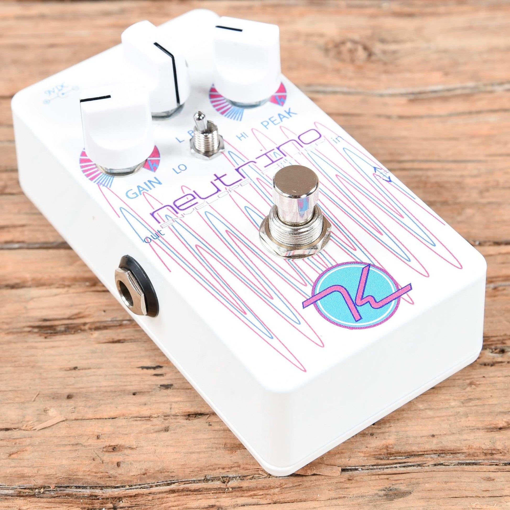 Keeley Neutrino Optocoupler Based Envelope Filter & Auto Wah Effects and Pedals / Wahs and Filters