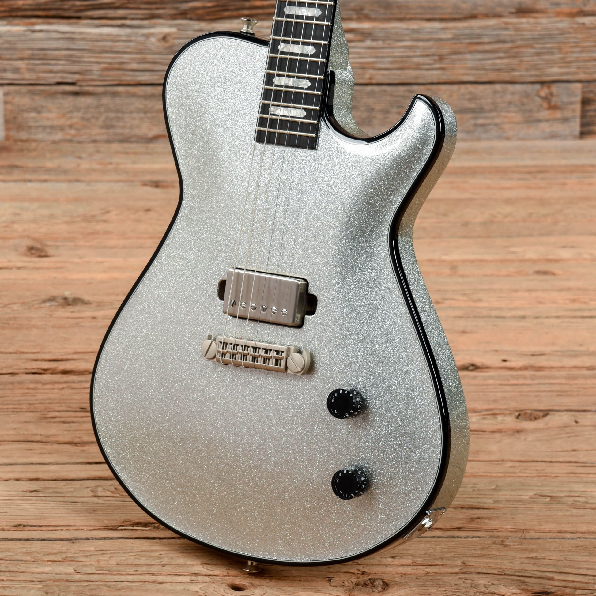 Knaggs Kenai Wraptail Silver Sparkle Electric Guitars / Solid Body