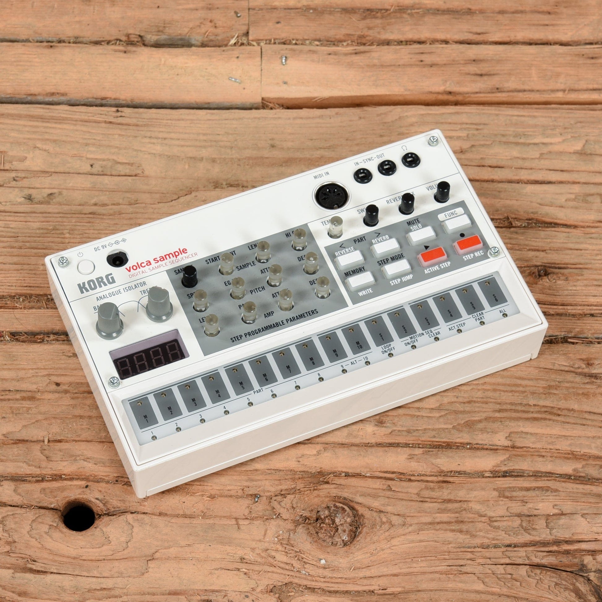 Korg Volca Sample Digital Sampler & Sequencer – Chicago Music Exchange