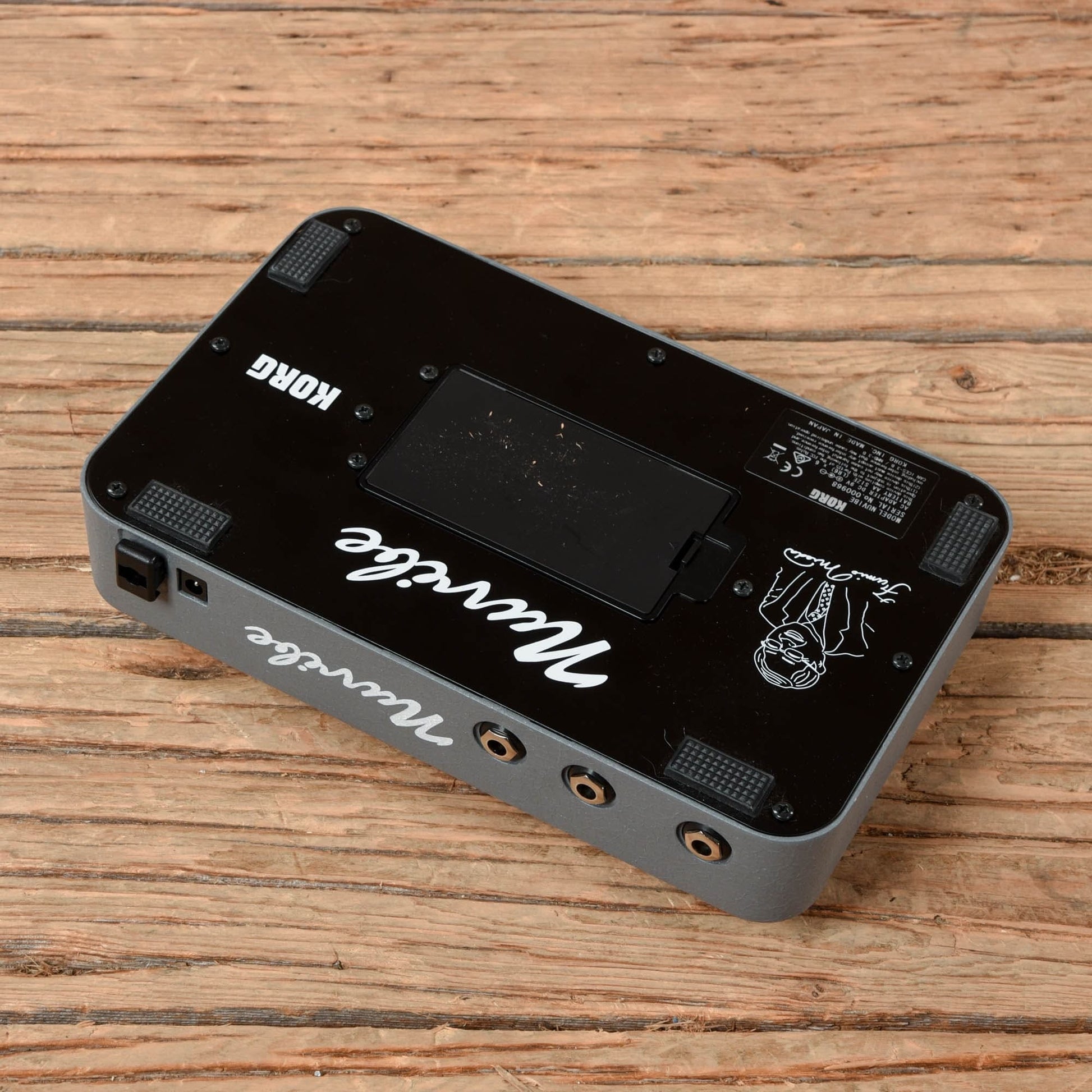 Korg Nu-Vibe w/ Controller Effects and Pedals / Phase Shifters