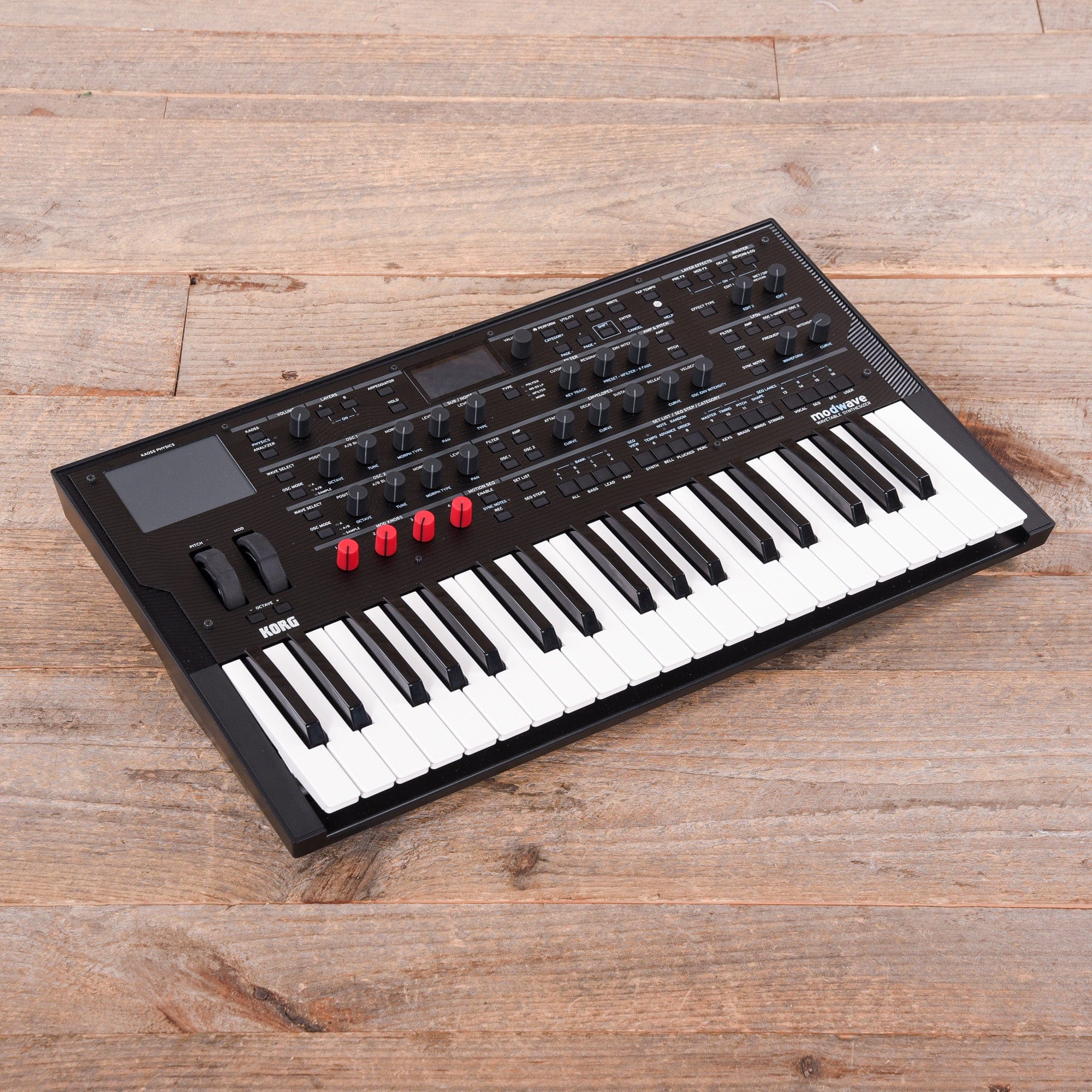 Korg Modwave Wavetable Synthesizer Keyboards and Synths / Synths / Analog Synths