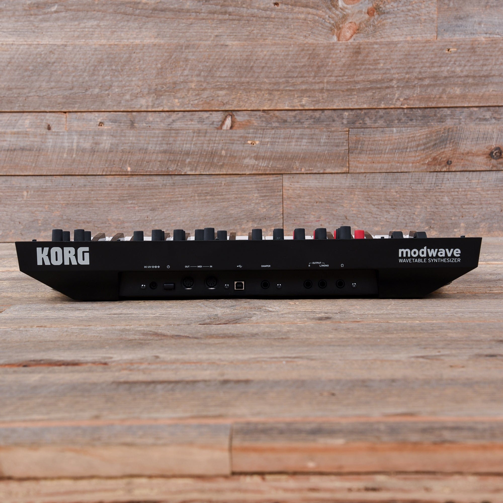 Korg Modwave Wavetable Synthesizer Keyboards and Synths / Synths / Analog Synths