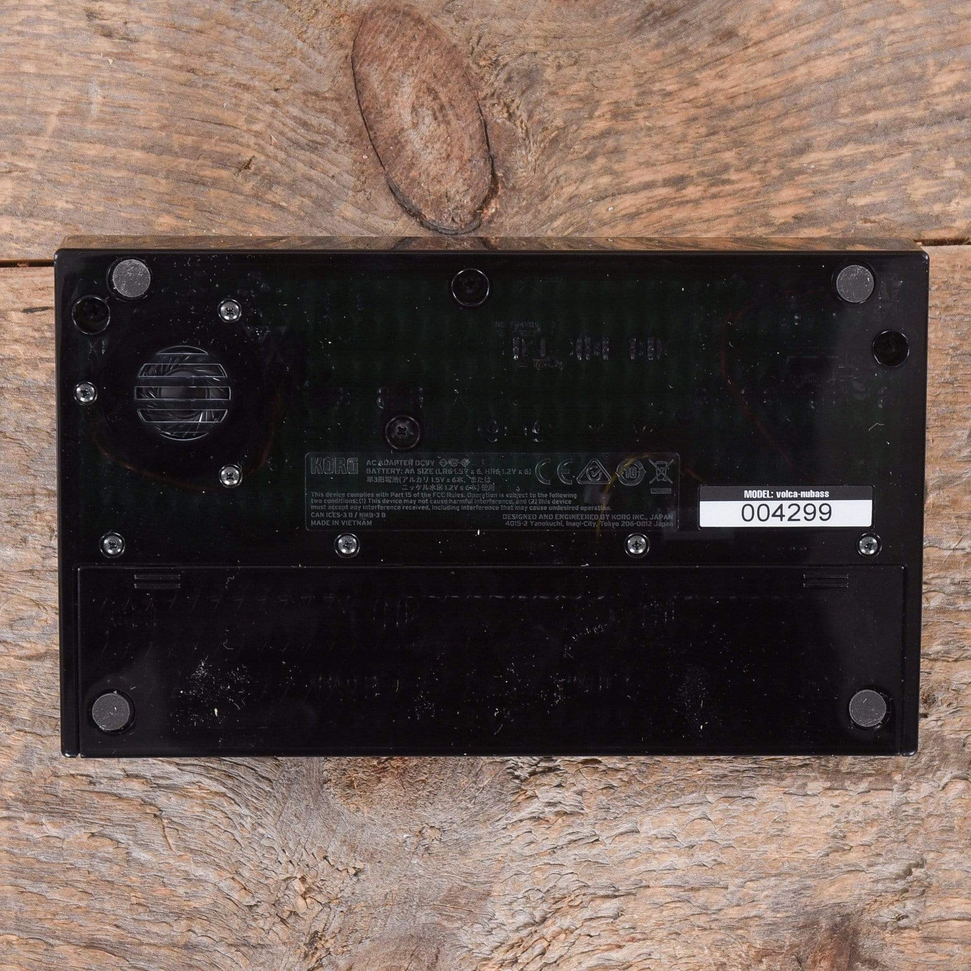 Korg Volca Vacuum Tube Bass Synth Keyboards and Synths / Synths / Analog Synths