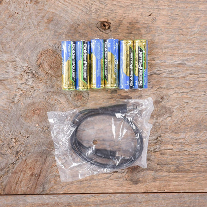 Korg Volca Vacuum Tube Bass Synth Keyboards and Synths / Synths / Analog Synths