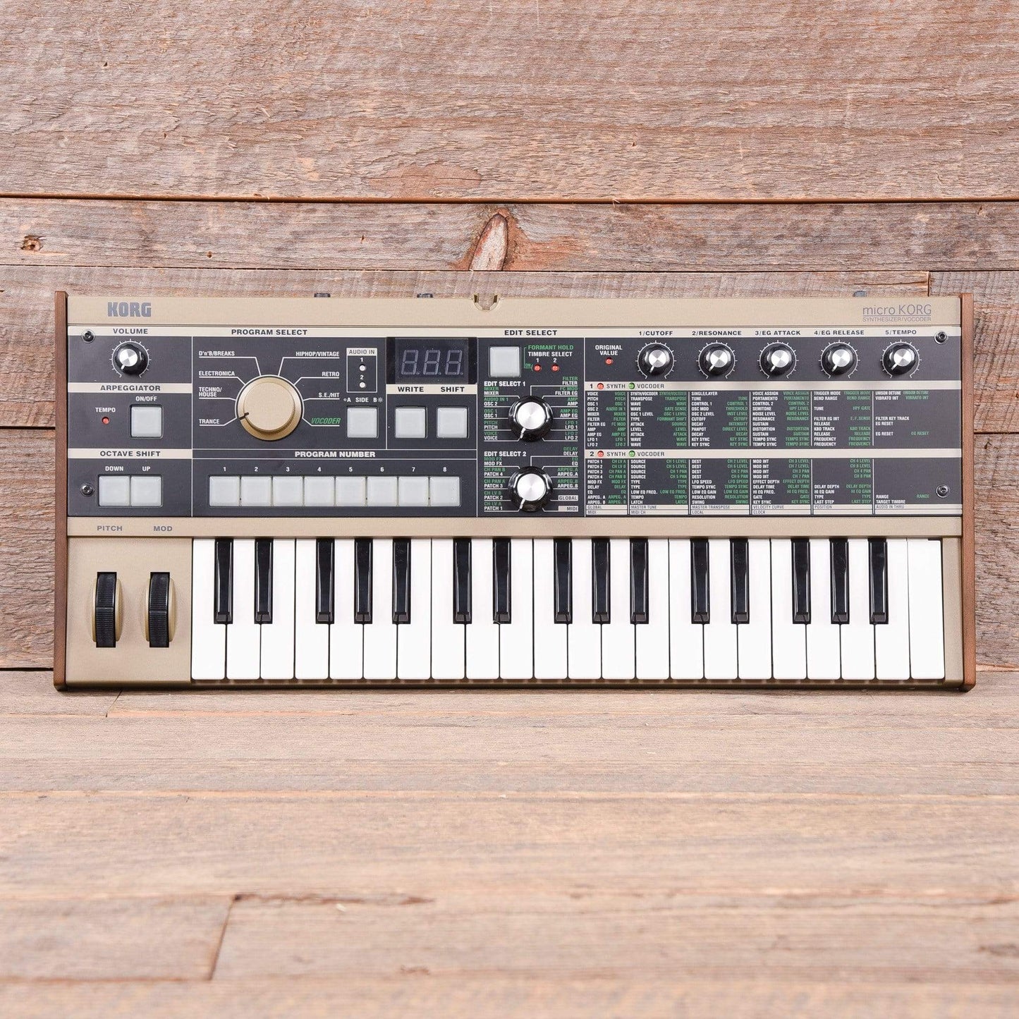 Korg MicroKorg 37-Mini Key Synthesizer & Vocoder Keyboards and Synths / Synths / Digital Synths