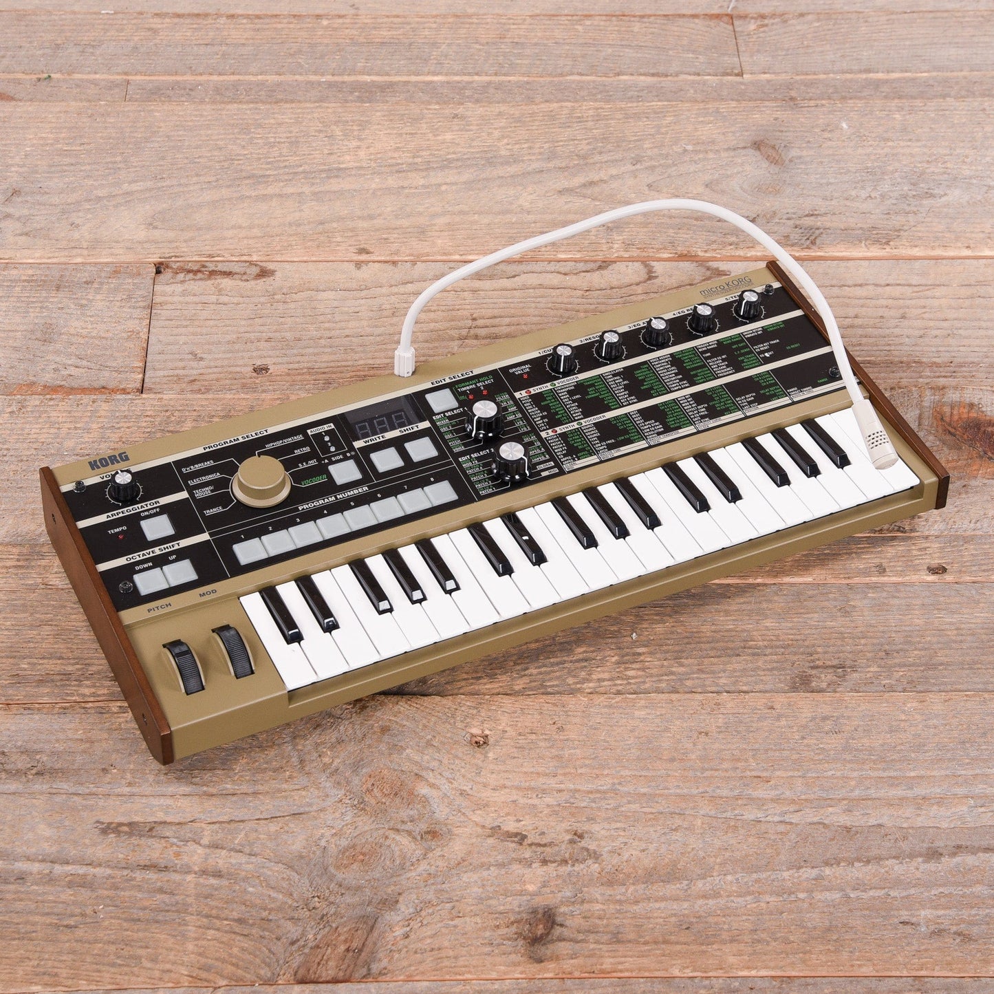 Korg MicroKorg 37-Mini Key Synthesizer & Vocoder Keyboards and Synths / Synths / Digital Synths
