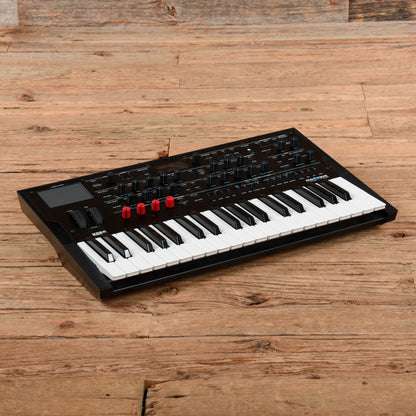 Korg Modwave 37-Key Wavetable Synthesizer Keyboards and Synths / Synths / Digital Synths