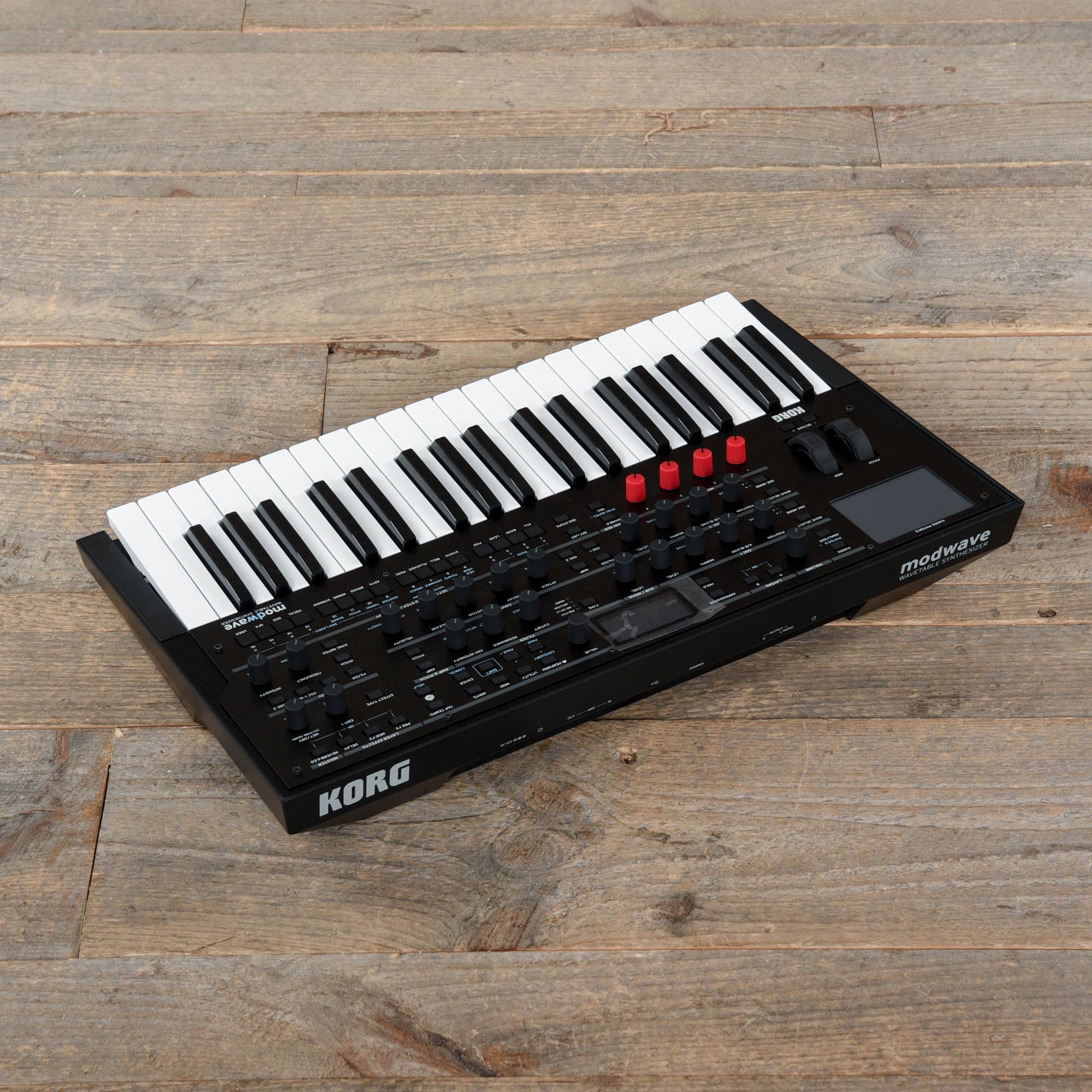 Korg Modwave Wavetable Synthesizer Keyboards and Synths / Synths / Digital Synths