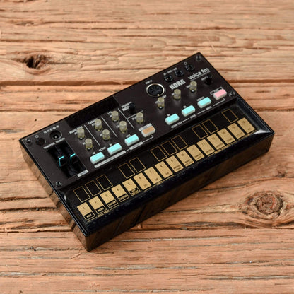 Korg Volca FM Digital Synthesizer with Sequencer Keyboards and Synths / Synths / Digital Synths