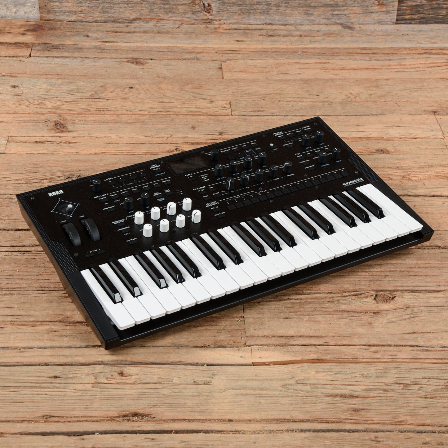 Korg Wavestate Digital Wave Sequencing Synth Keyboards and Synths / Synths / Digital Synths