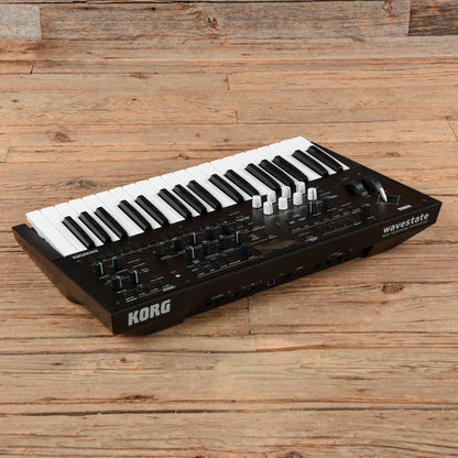 Korg Wavestate Digital Wave Sequencing Synth Keyboards and Synths / Synths / Digital Synths