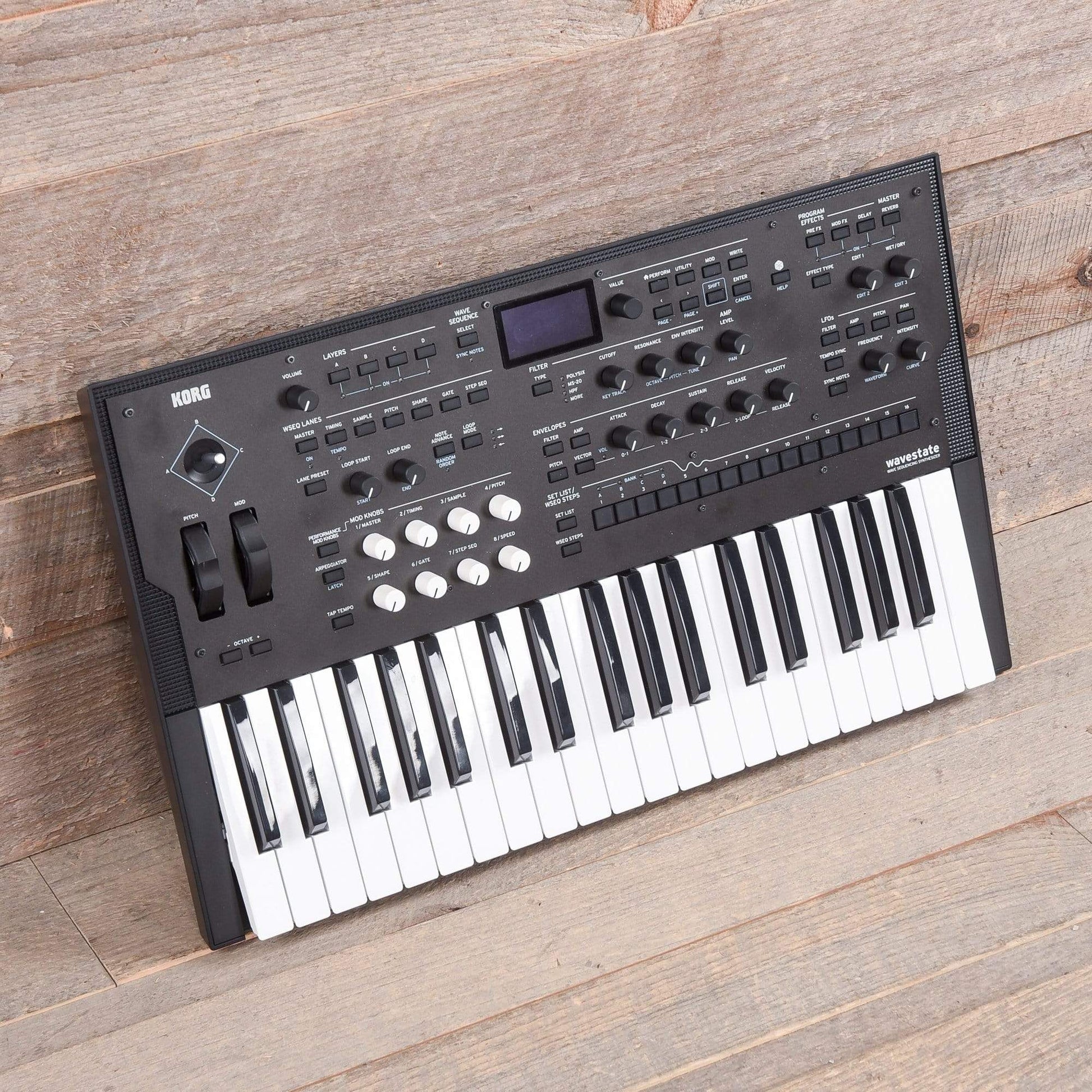 Korg Wavestate Digital Wave Sequencing Synth Keyboards and Synths / Synths / Digital Synths