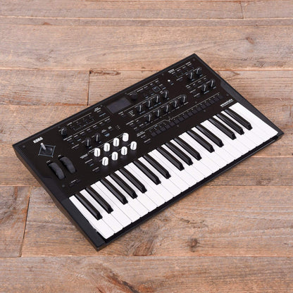 Korg Wavestate Digital Wave Sequencing Synth Keyboards and Synths / Synths / Digital Synths
