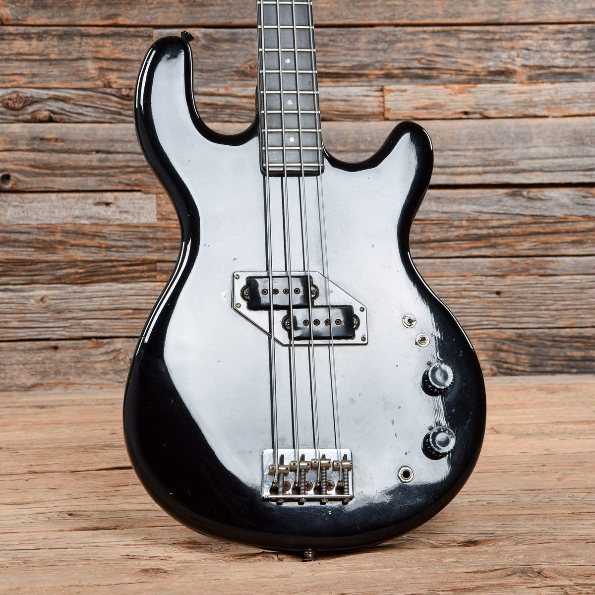 Kramer DMZ 4000 Black 1979 – Chicago Music Exchange