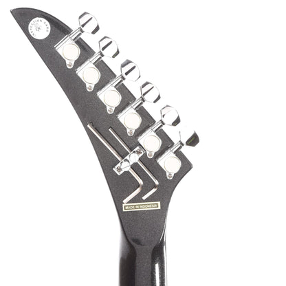 Kramer Signature Tracii Guns Gunstar Voyager Outfit Black Metallic & Silver Ghost Flames Electric Guitars / Solid Body