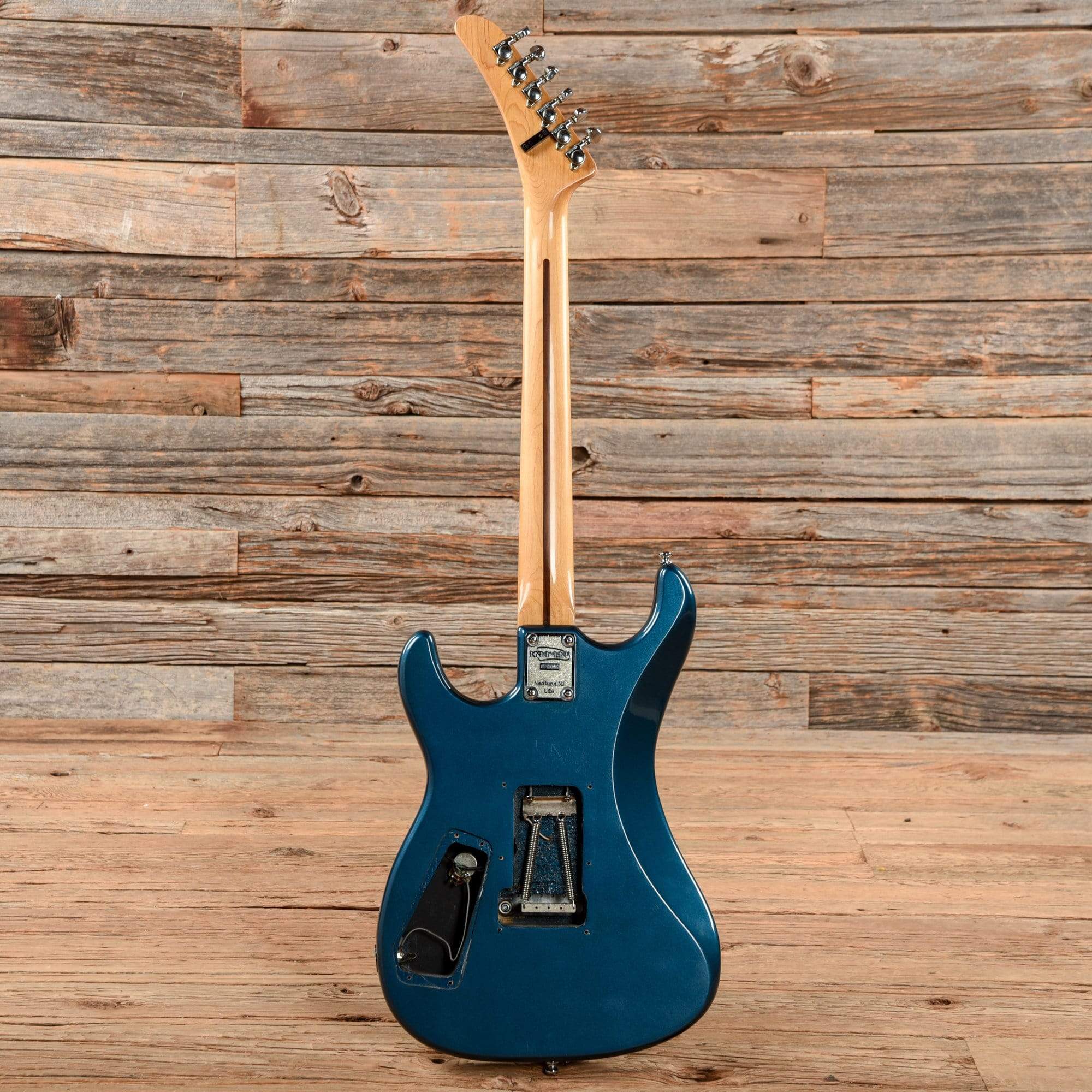 Kramer Striker Pattern Kramer Striker 100ST Teal Metallic 1985 – Chicago Music Exchange