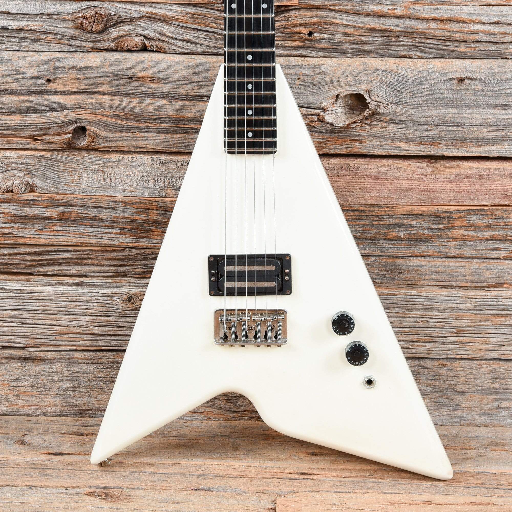 Kramer XKG-10 Wedge Guitar White 1980 – Chicago Music Exchange