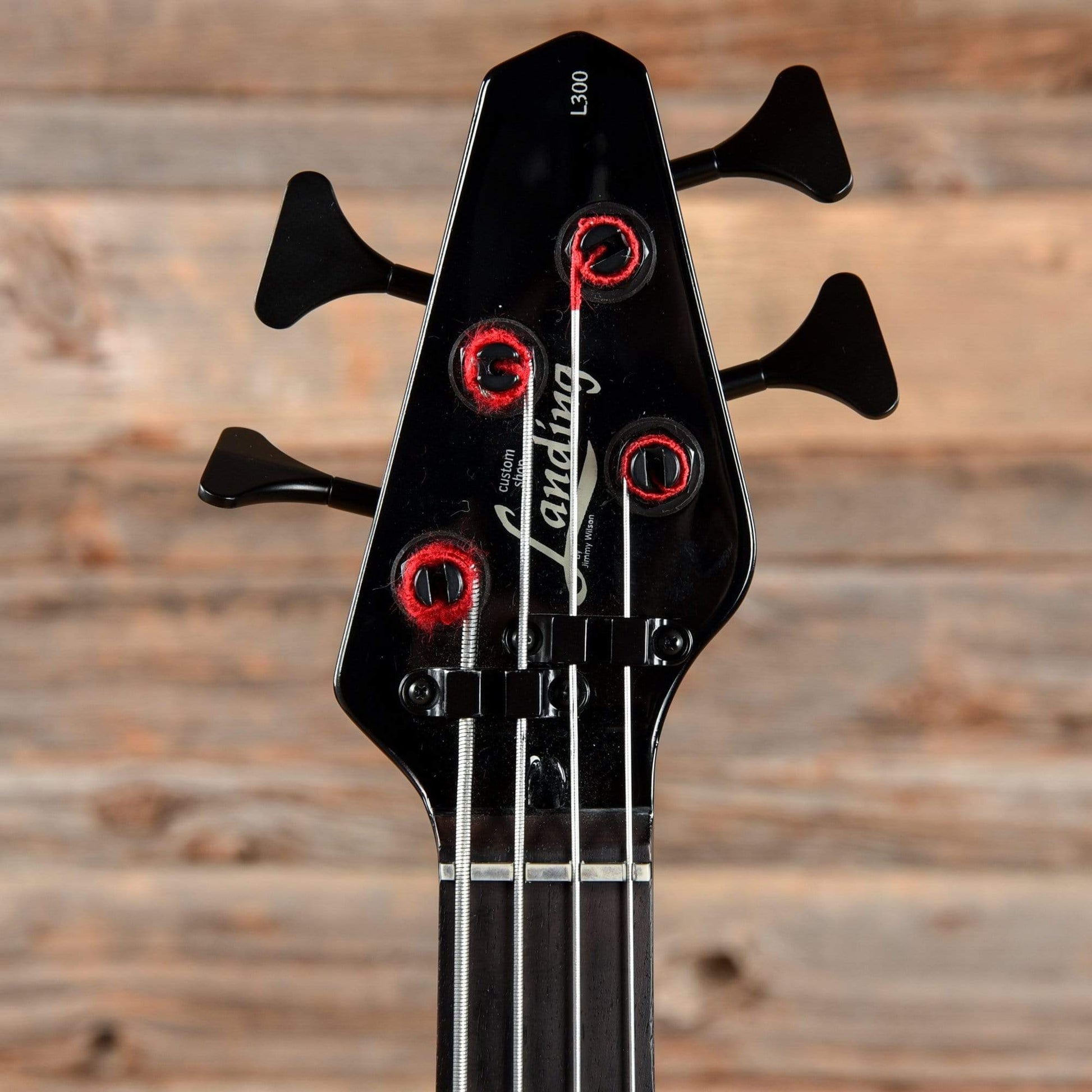 Landing L300 Black Bass Guitars / Short Scale