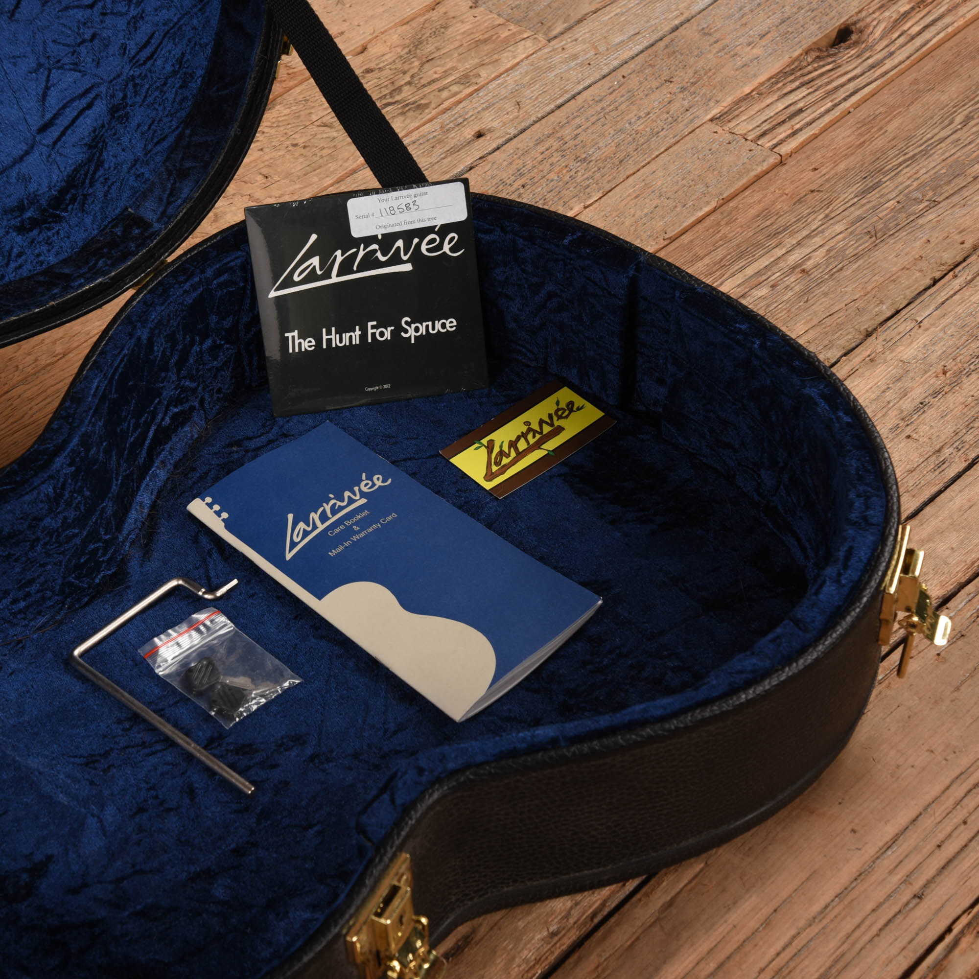 Larrivee OM-03R Natural Acoustic Guitars / OM and Auditorium