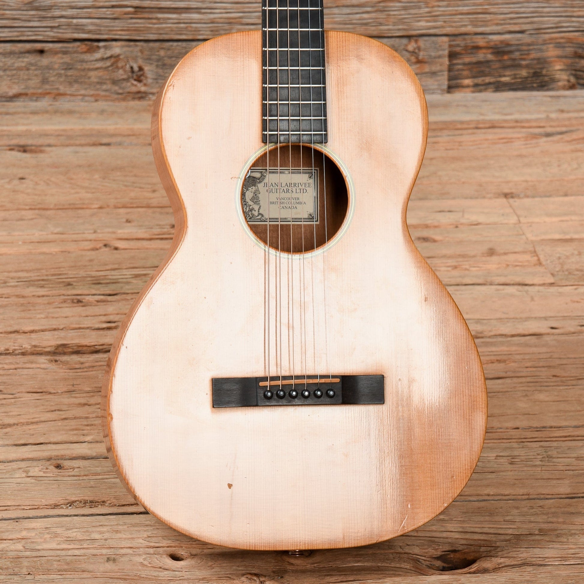 Larrivee 0-01 Parlor Natural Acoustic Guitars / Parlor