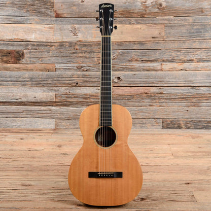 Larrivee O-01 Natural Acoustic Guitars / Parlor