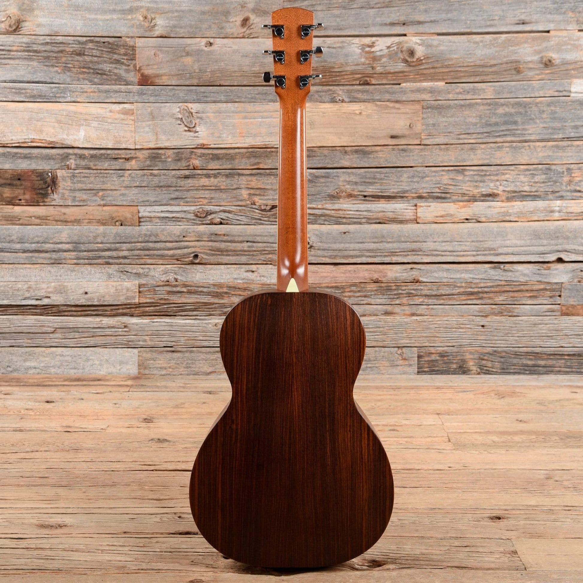 Larrivee O-01 Natural Acoustic Guitars / Parlor