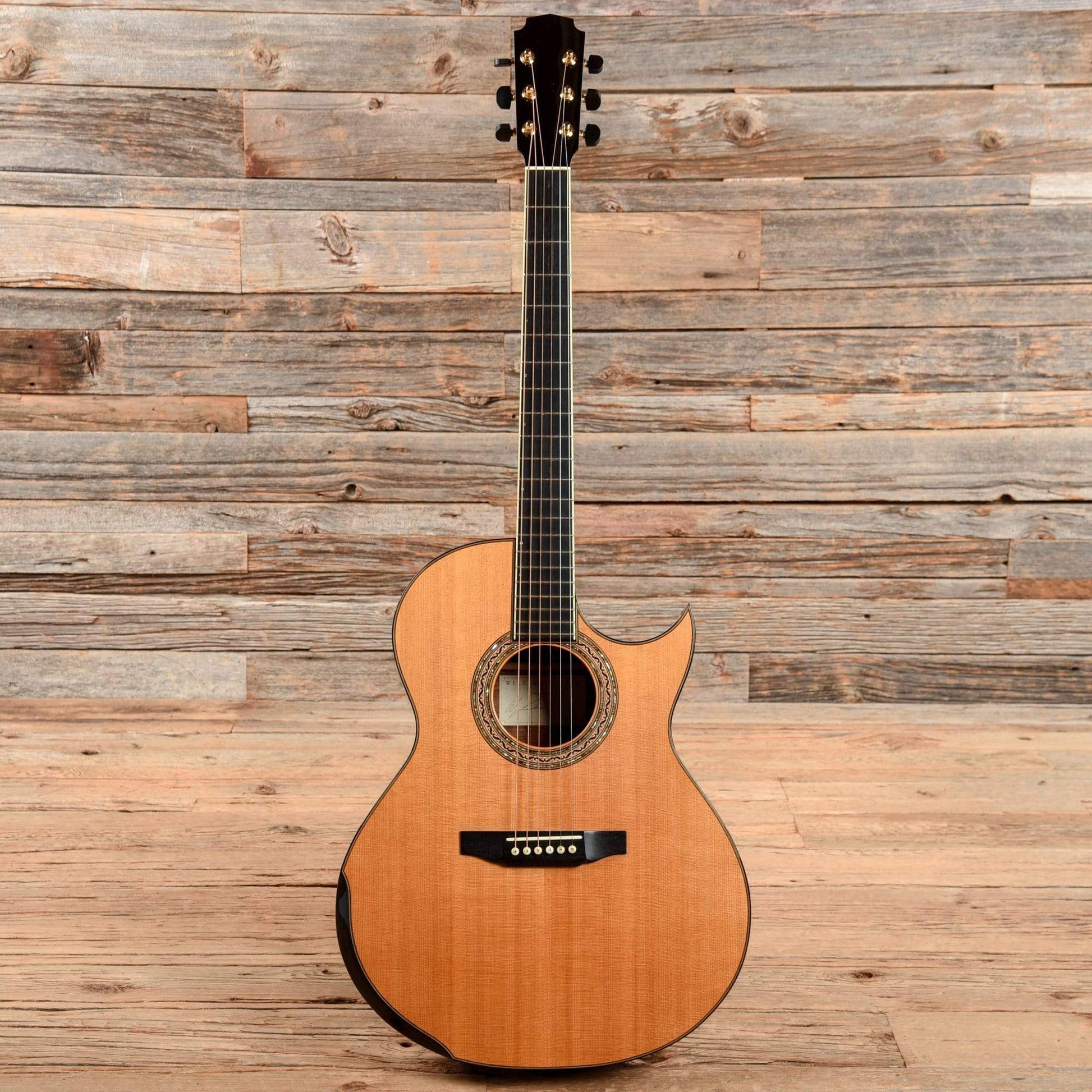 Laskin Mid Natural 1999 Acoustic Guitars / Concert