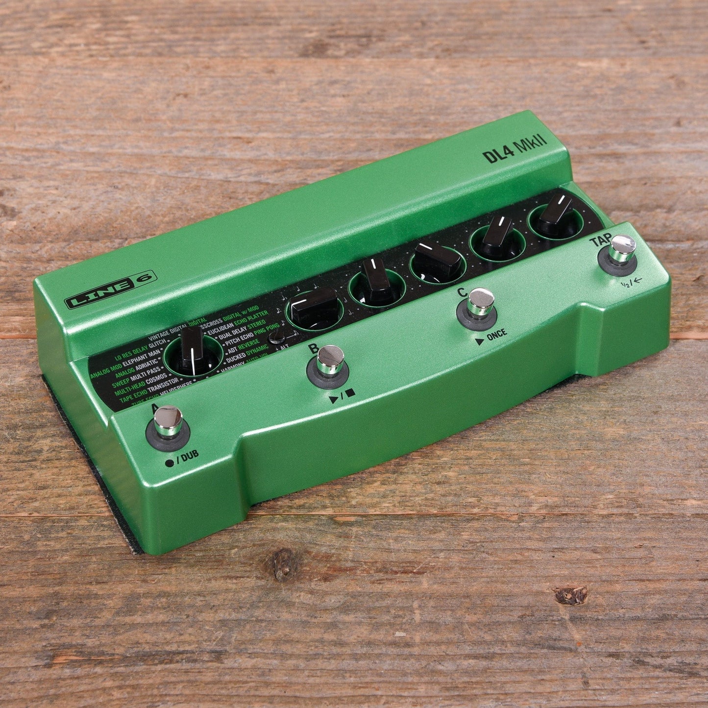 Line 6 DL4 MKII Delay Modeler Pedal Effects and Pedals / Delay