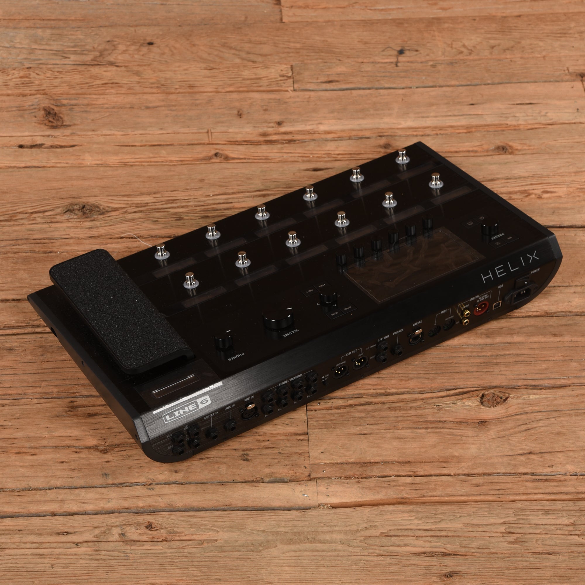 Line 6 Helix Floor Effects and Pedals / Multi-Effect Unit