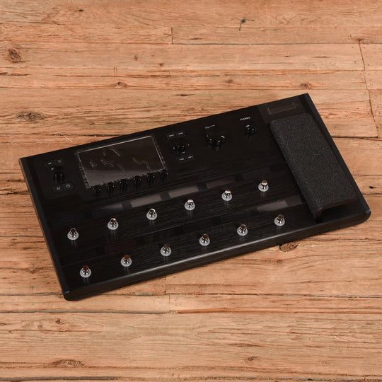 Line 6 Helix Floor Effects and Pedals / Multi-Effect Unit