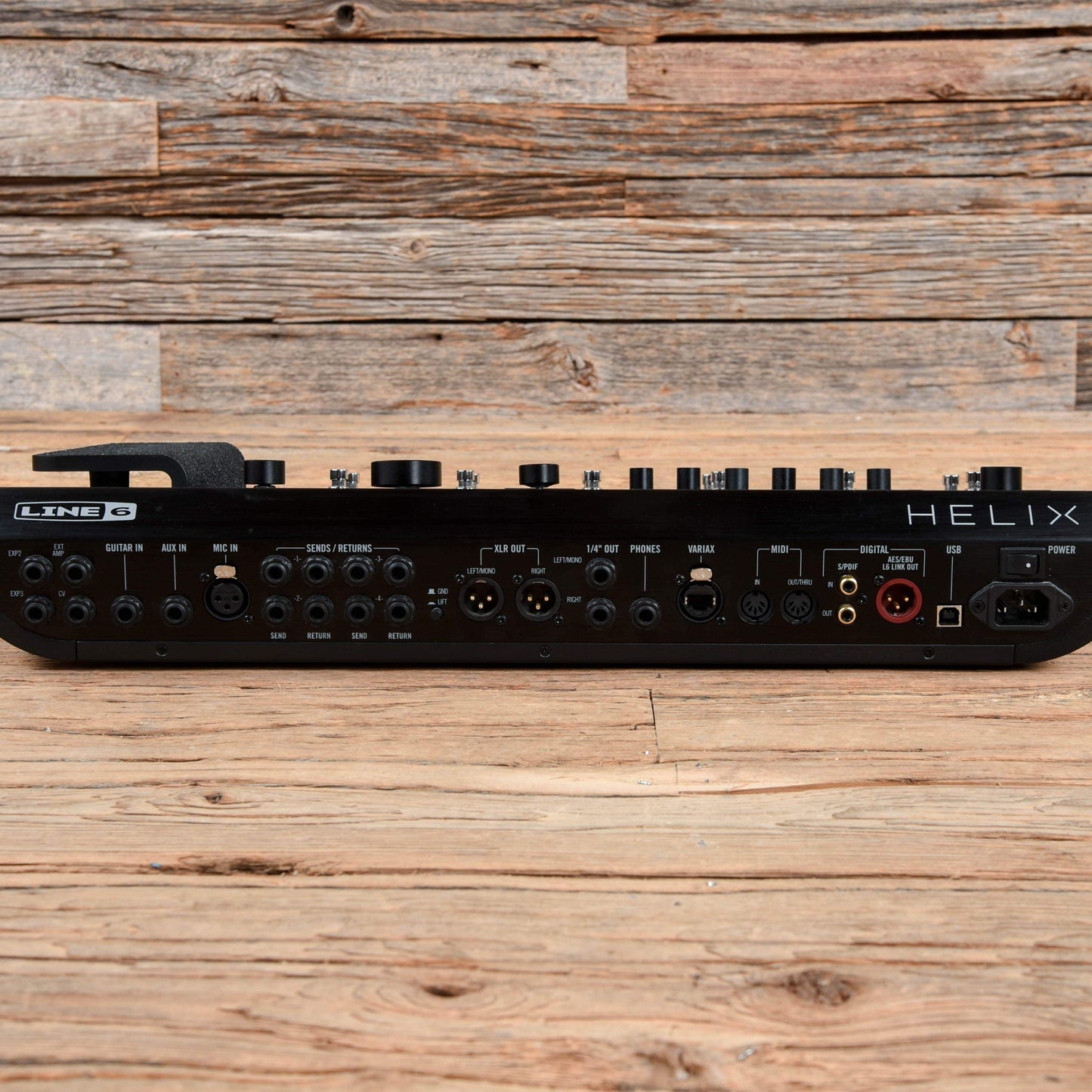 Line 6 Helix Multi-Effects Guitar Pedal Effects and Pedals / Multi-Effect Unit