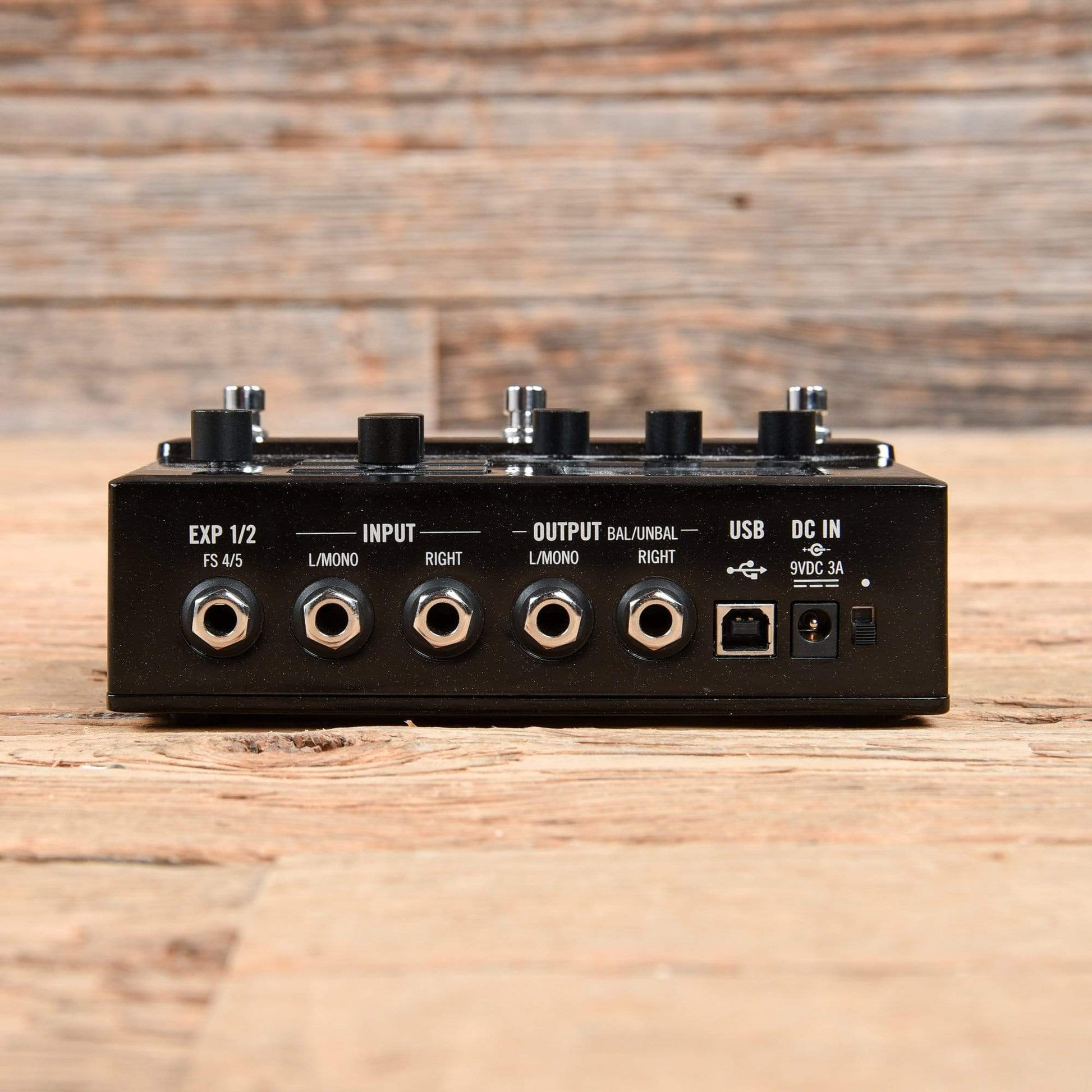 Line 6 HX Stomp Effects and Pedals / Multi-Effect Unit