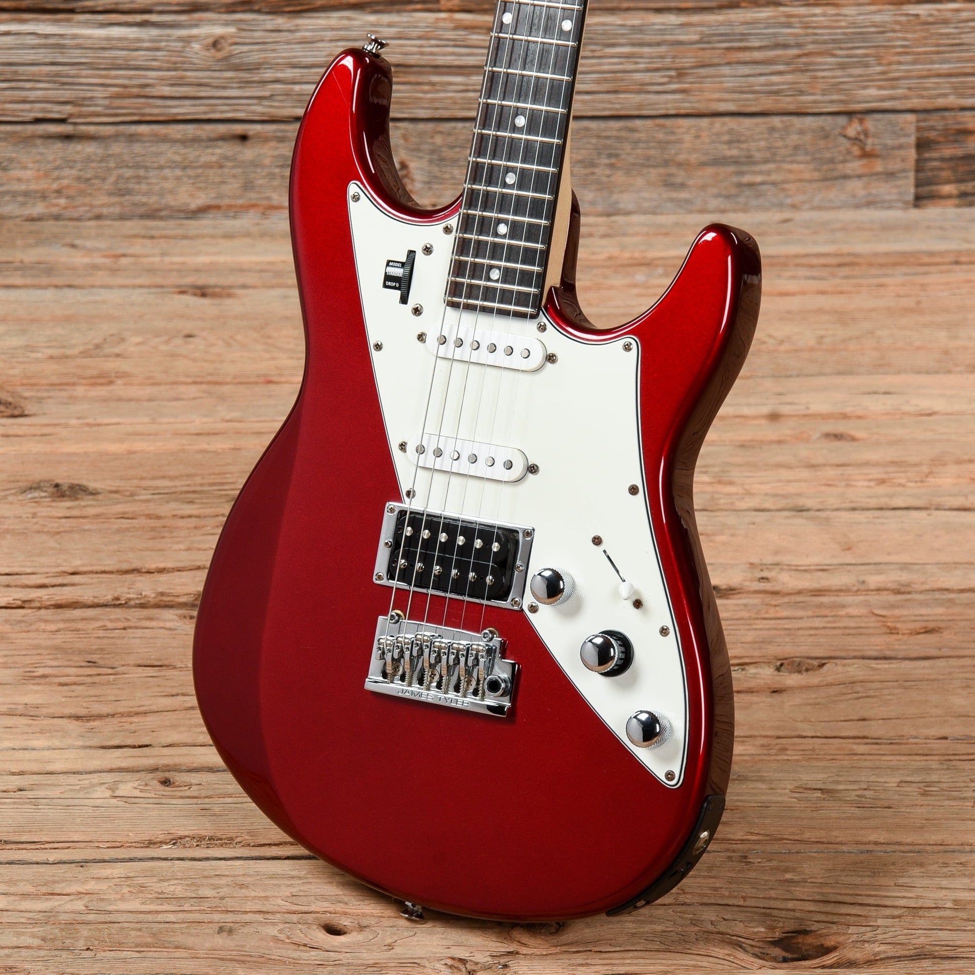 Line 6 James Tyler Variax JTV-69 Candy Apple Red Electric Guitars / Solid Body