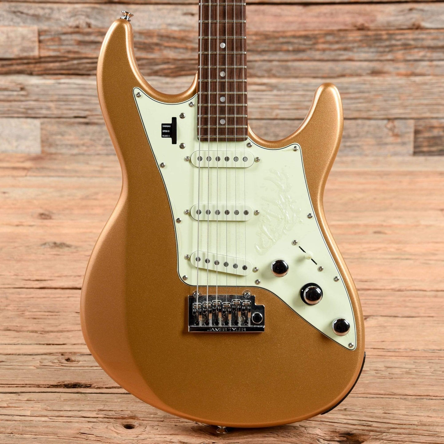 Line 6 JTV-69 James Tyler Variax Shoreline Gold 2012 Electric Guitars / Solid Body