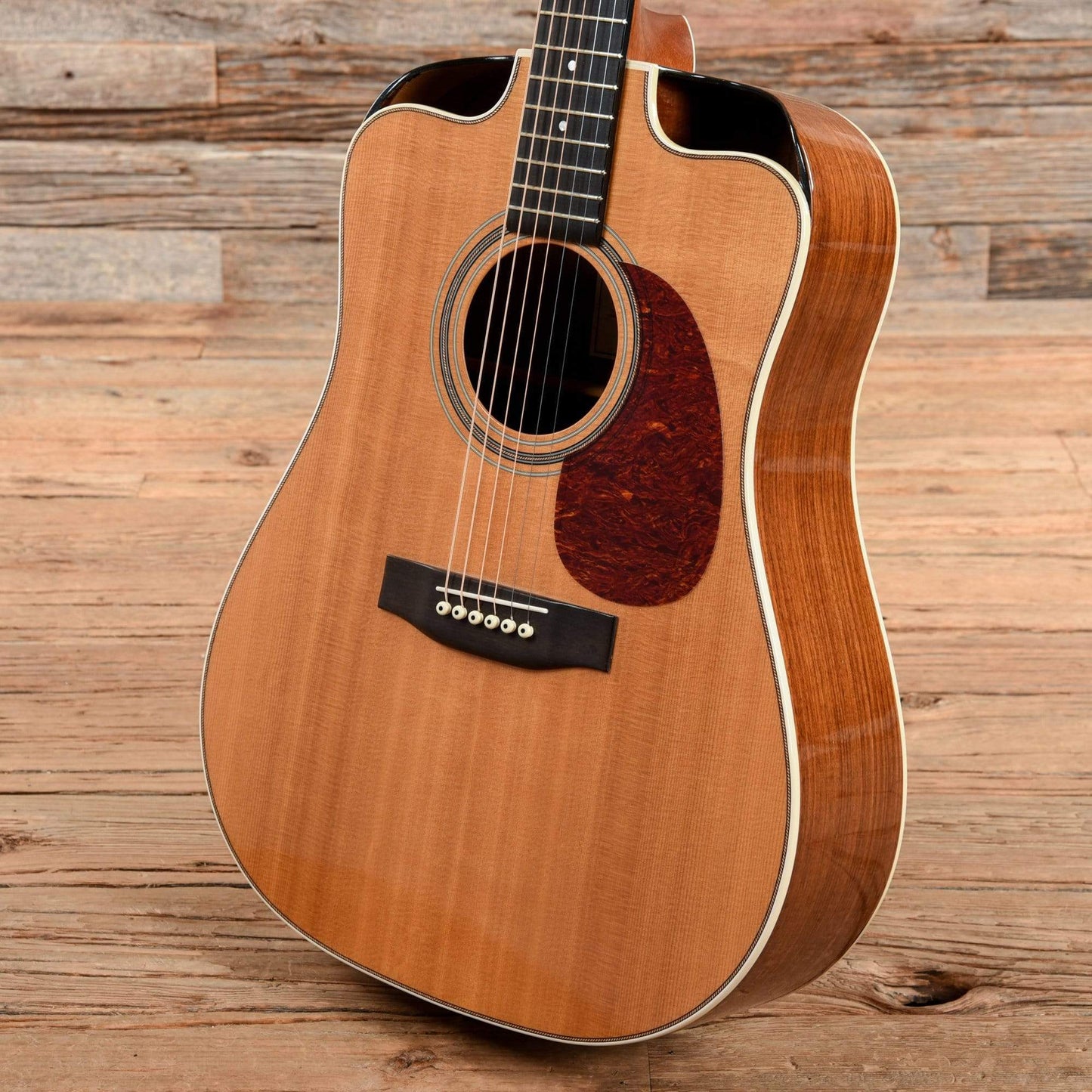 LoPrinzi Novo Futura Custom Natural Acoustic Guitars / Concert