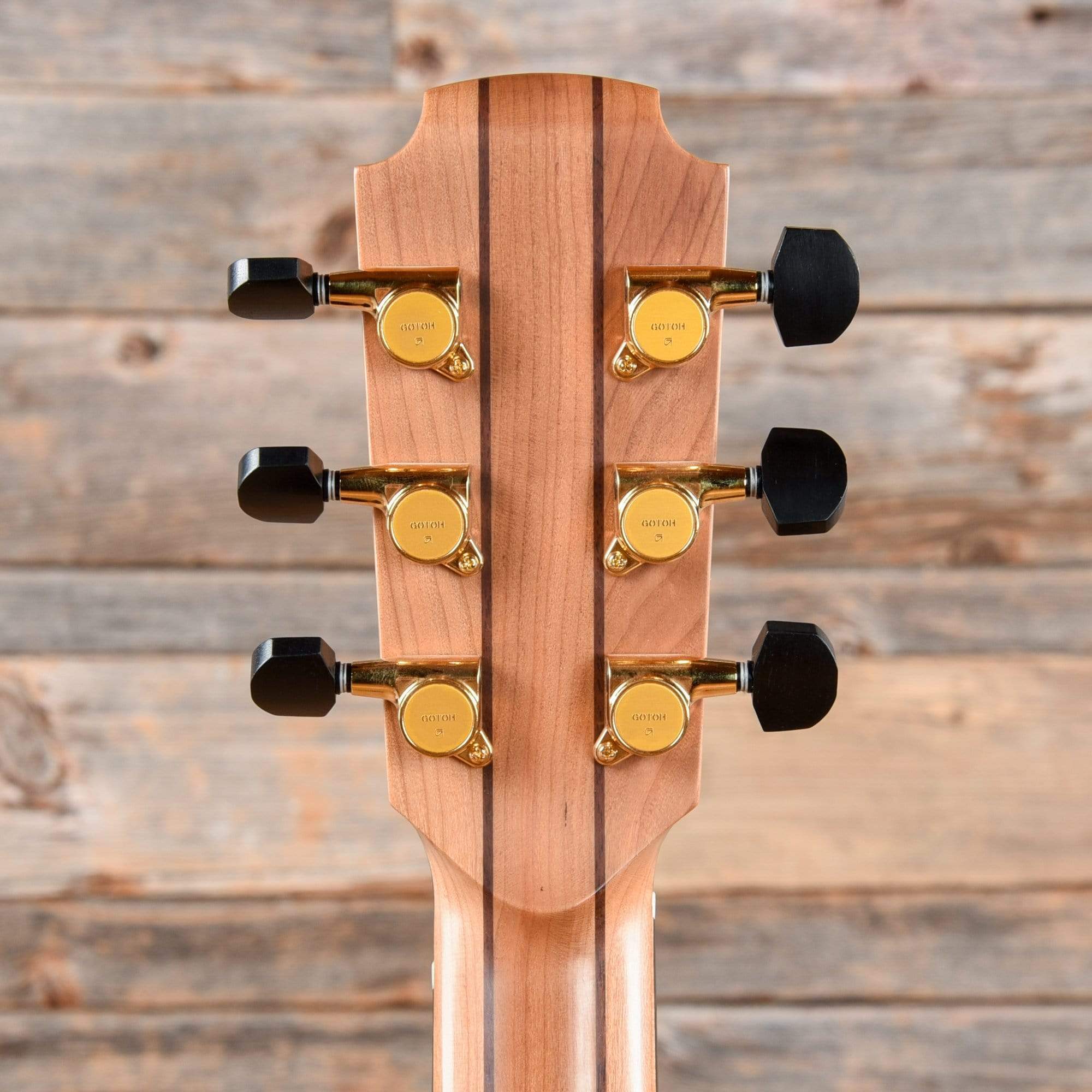 Lowden O-32 Natural Acoustic Guitars / Concert