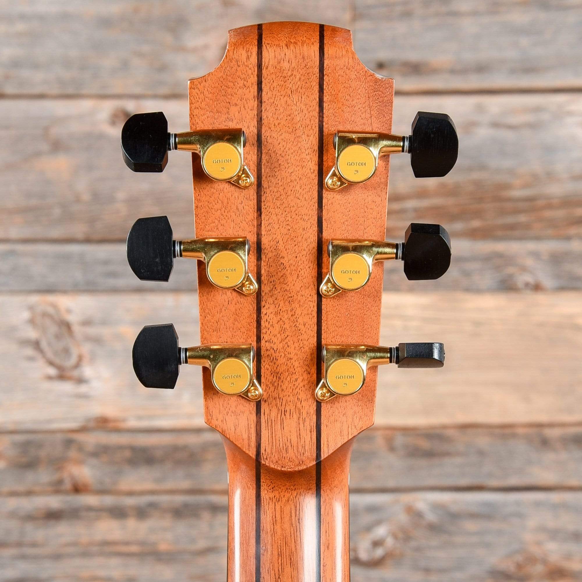 Lowden O-23 Cedar Natural 2013 Acoustic Guitars / OM and Auditorium