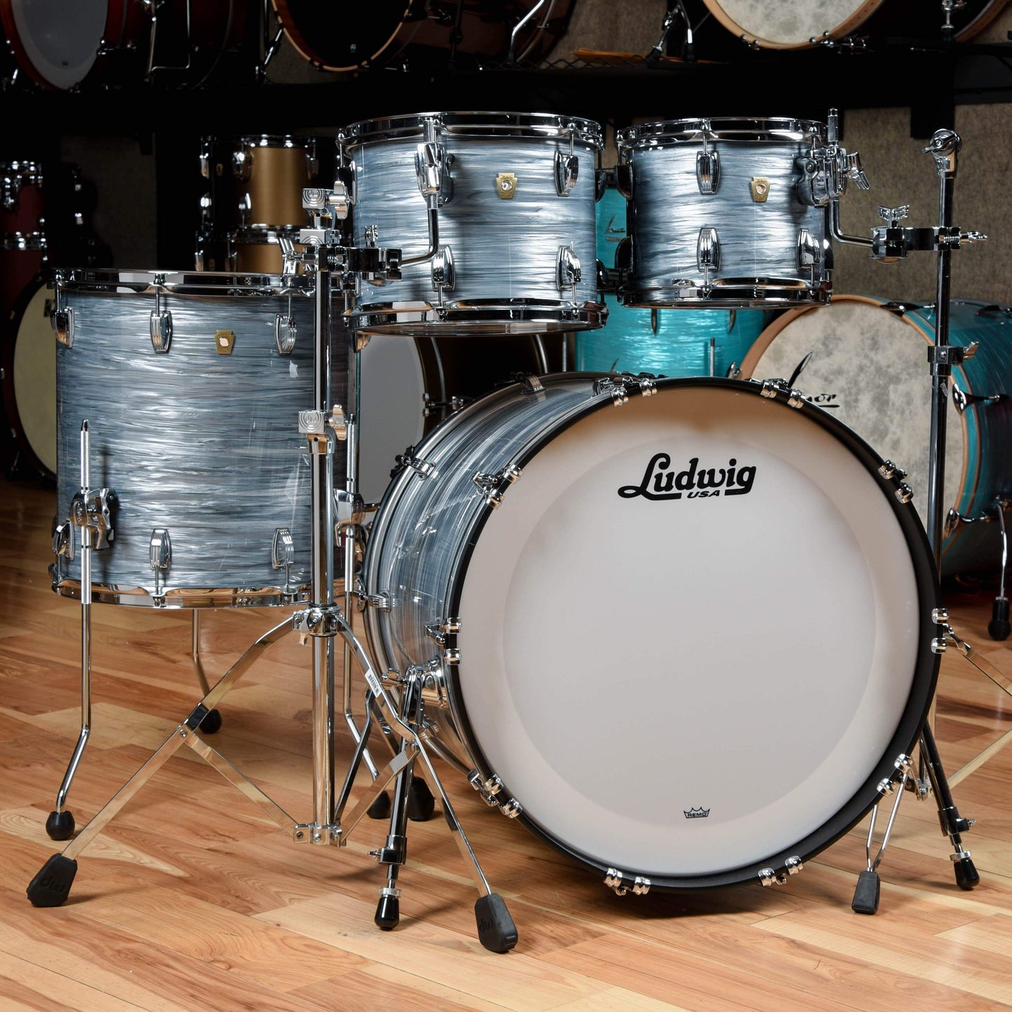 Ludwig Classic Maple 10/12/16/22 4pc. Drum Kit Vintage Blue Oyster Drums and Percussion / Acoustic Drums / Full Acoustic Kits