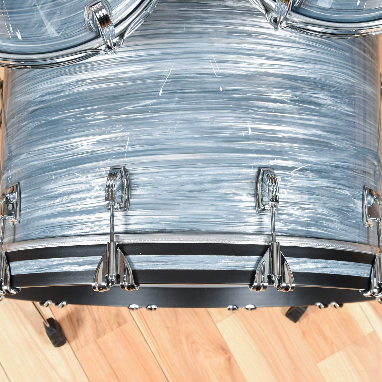 Ludwig Classic Maple 10/12/16/22 4pc. Drum Kit Vintage Blue Oyster Drums and Percussion / Acoustic Drums / Full Acoustic Kits