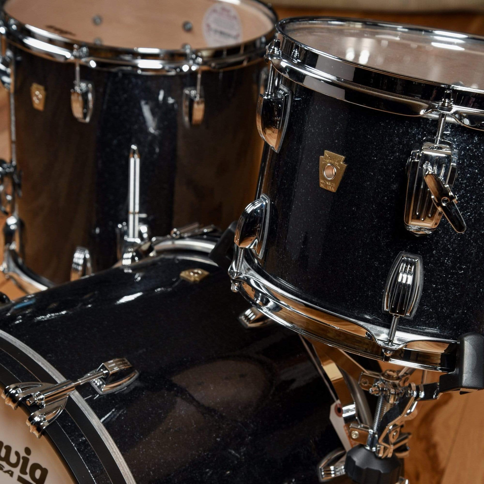 Ludwig Classic Maple 12/14/18 3pc. Drum Kit Black Sparkle Drums and Percussion / Acoustic Drums / Full Acoustic Kits