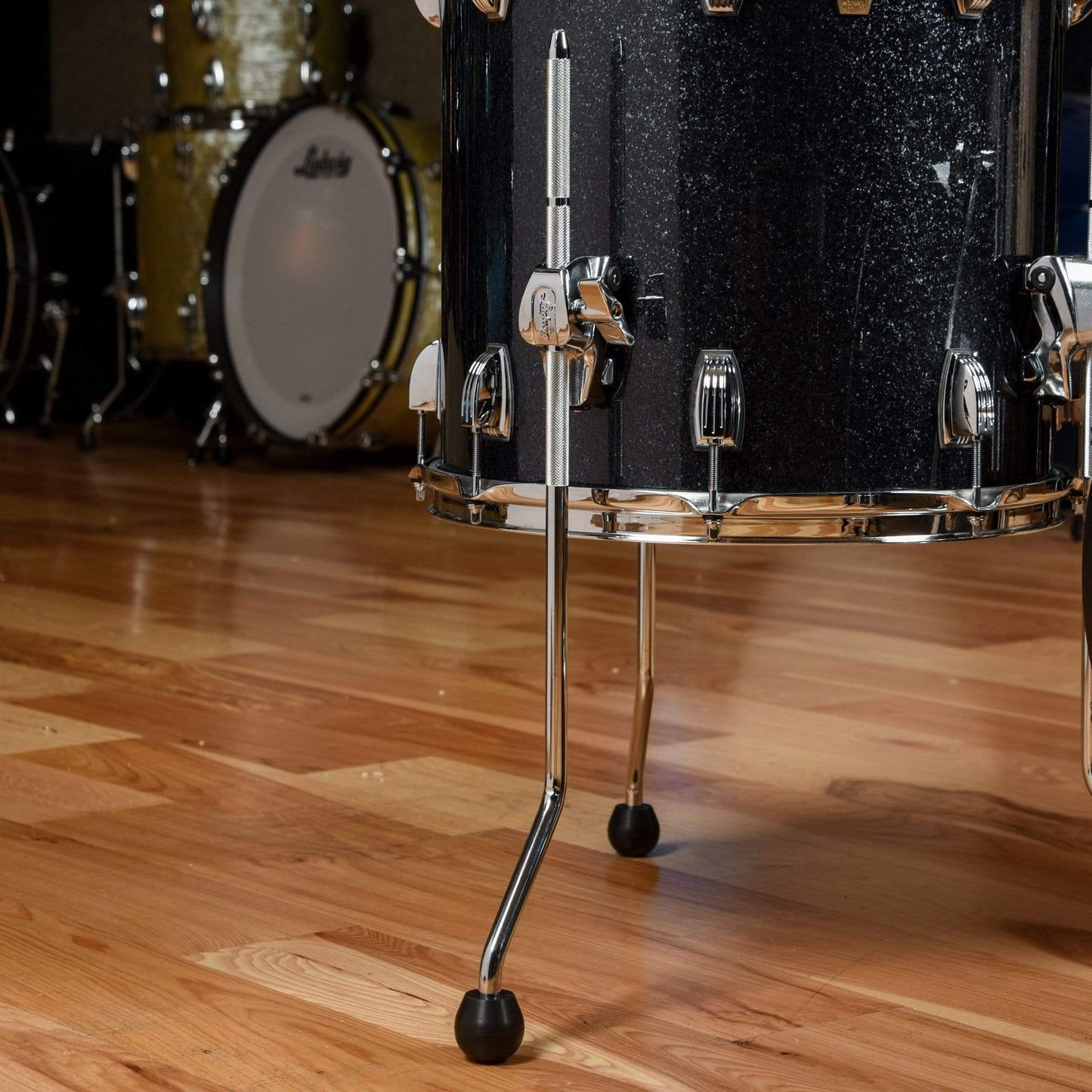 Ludwig Classic Maple 12/14/18 3pc. Drum Kit Black Sparkle Drums and Percussion / Acoustic Drums / Full Acoustic Kits