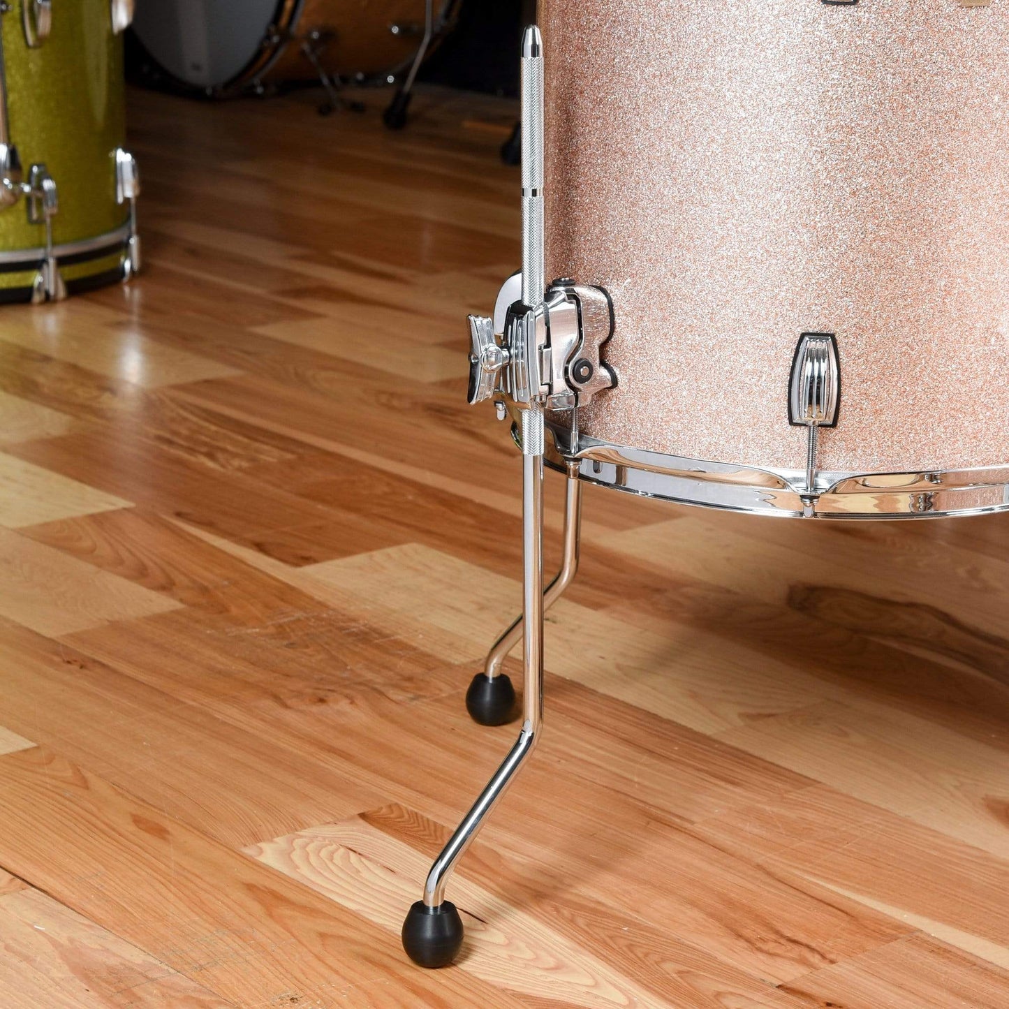 Ludwig Classic Maple 12/14/18 3pc. Drum Kit Champagne Sparkle Drums and Percussion / Acoustic Drums / Full Acoustic Kits