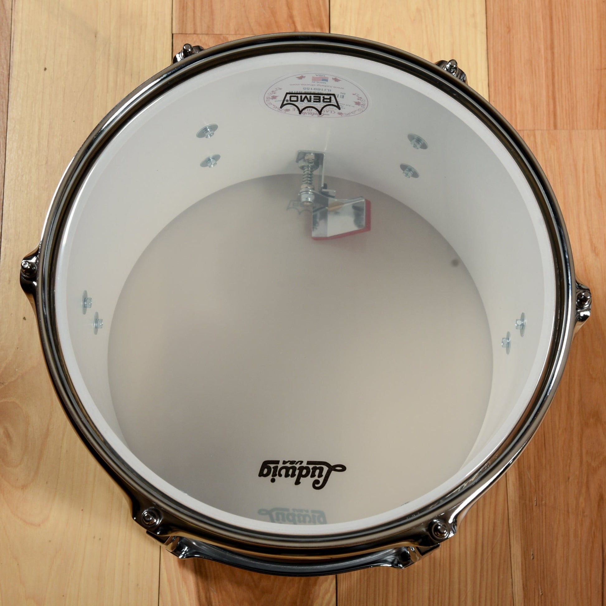 Ludwig Classic Maple 12/14/20 3pc. Drum Kit Vintage Black Oyster Vintage Build Drums and Percussion / Acoustic Drums / Full Acoustic Kits