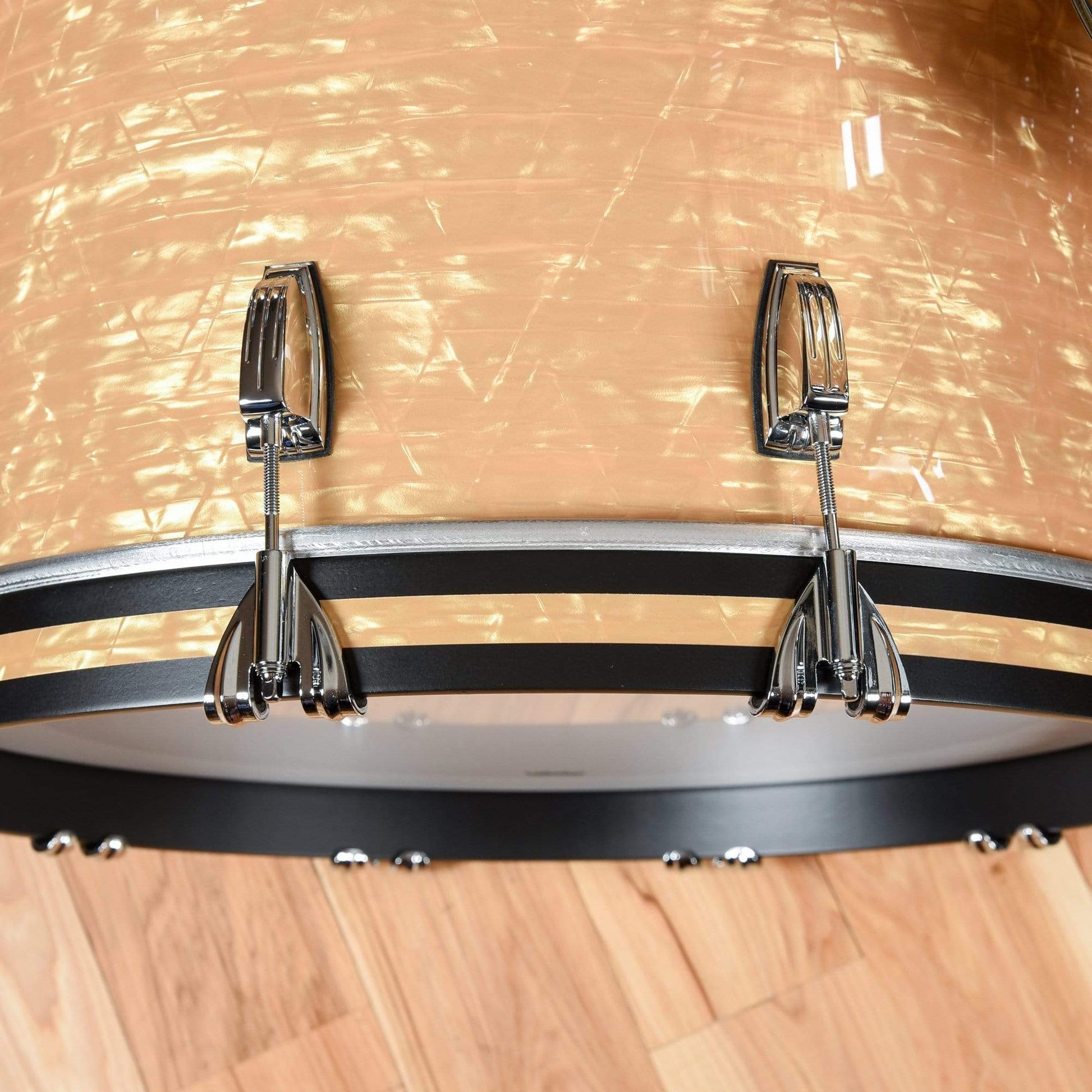 Ludwig Classic Maple 13/16/22 3pc. Drum Kit Aged Onyx Drums and Percussion / Acoustic Drums / Full Acoustic Kits