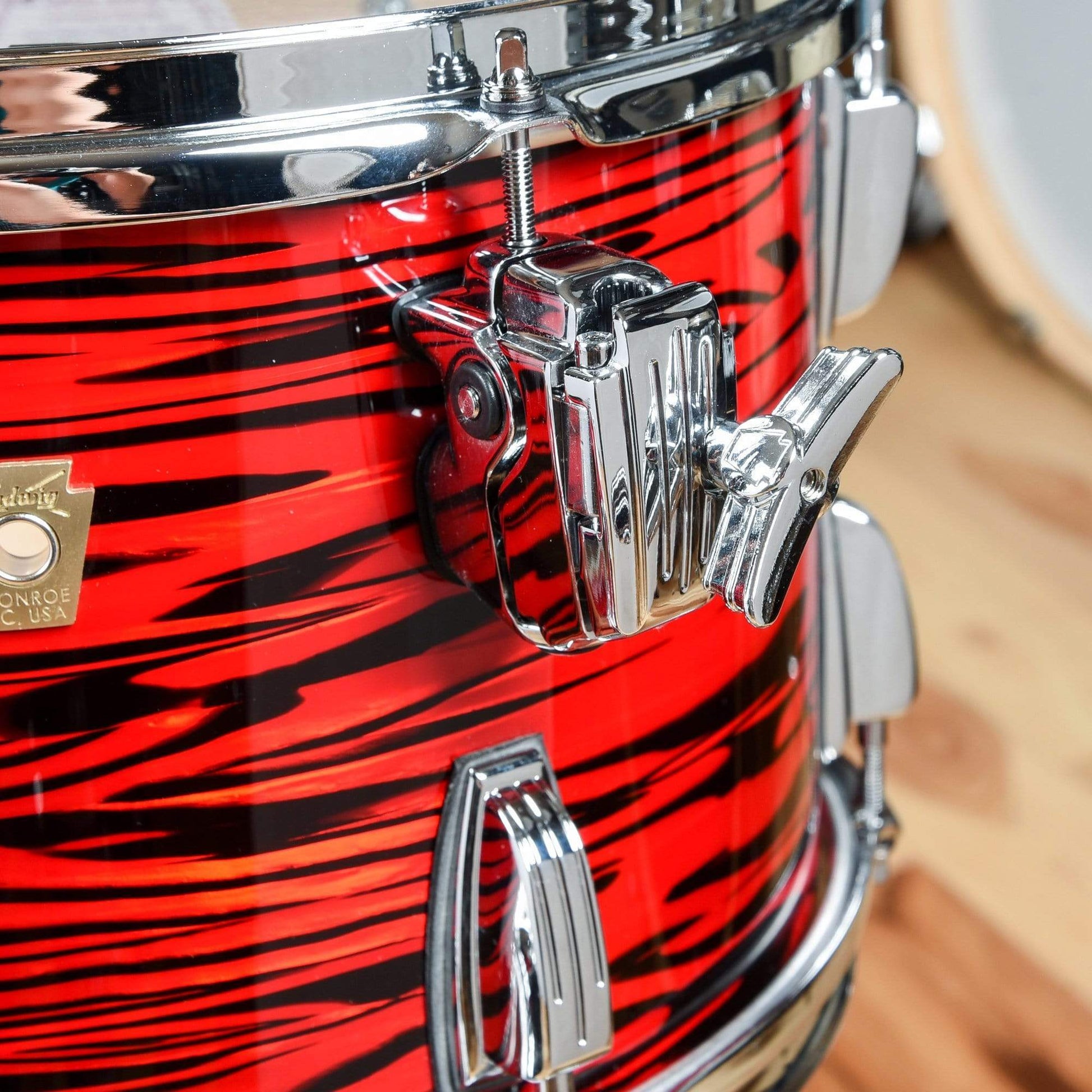 Ludwig Classic Maple 13/16/22 3pc. Drum Kit Red Swirl Drums and Percussion / Acoustic Drums / Full Acoustic Kits